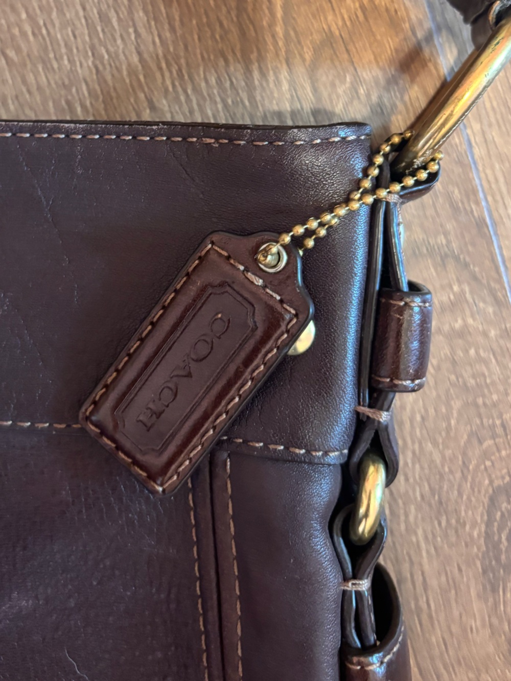 Coach Zoe Leather Hobo Bag Brown - Picture 9 of 11